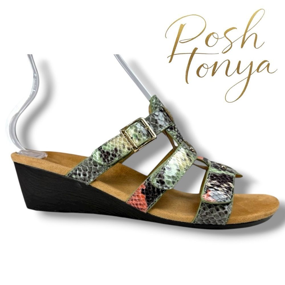 Vionic Park Radia Snake Print Wedge Sandals Size 8 Orthotic Coastal Comfort